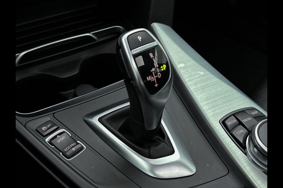 BMW 3-serie Gran Turismo 320i Centennial High Executive. M-SPORT (NL-auto, Dealer OnderH, Panorama, Navi Pro, StoelV, Etc)