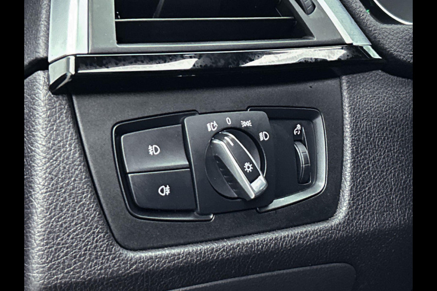 BMW 3-serie Gran Turismo 320i Centennial High Executive. M-SPORT (NL-auto, Dealer OnderH, Panorama, Navi Pro, StoelV, Etc)