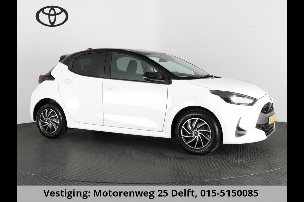 Toyota Yaris 1.5 HYB 1e EIG GARANTIE TOT 11-2032* BLACK & WHITE BIJNA 2023. CLOUD NAVI.CLIMA.CRUISE