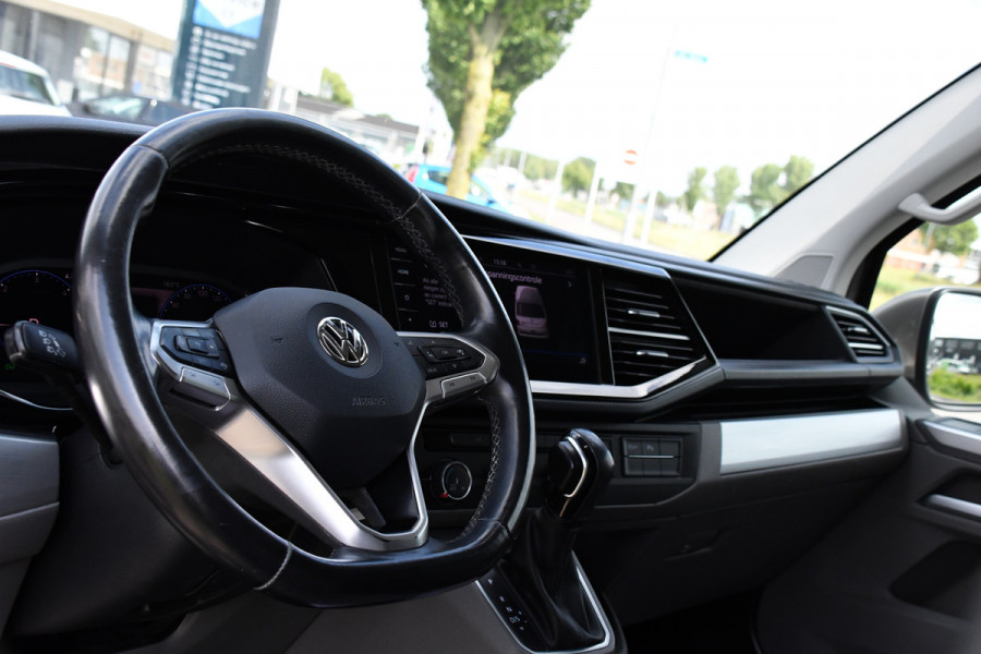Volkswagen Transporter 2.0 TDI L2H1 Bulli Adaptieve Cruise, Virtual, Carplay, LED, Trekhaak, Leder, Stoelverwarming, 150PK Uniek!