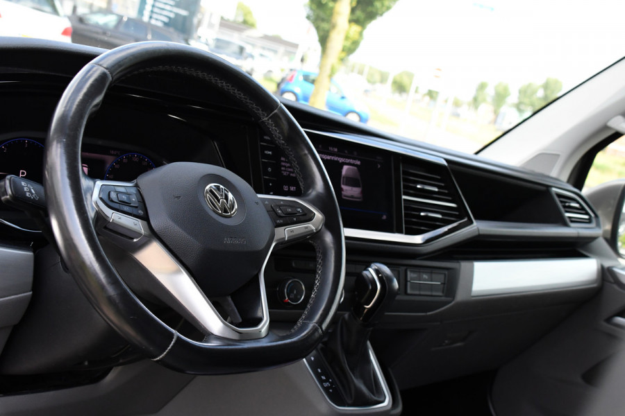 Volkswagen Transporter 2.0 TDI L2H1 Bulli Adaptieve Cruise, Virtual, Carplay, LED, Trekhaak, Leder, Stoelverwarming, 150PK Uniek!