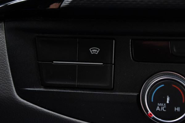 Volkswagen Transporter 2.0 TDI L2H1 Bulli Adaptieve Cruise, Virtual, Carplay, LED, Trekhaak, Leder, Stoelverwarming, 150PK Uniek!