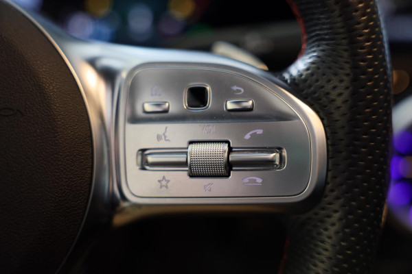 Mercedes-Benz A-Klasse 200 AMG 45 Look / Aut / 163 Pk / Navi / Camera / Cruise Control / F1 Flippers / Open Panoramadak / Led / 19