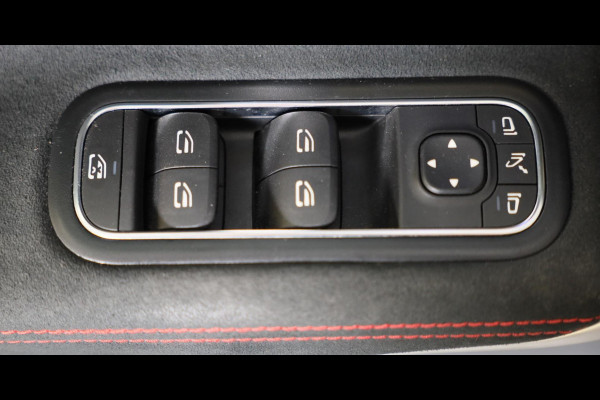 Mercedes-Benz A-Klasse 200 AMG 45 Look / Aut / 163 Pk / Navi / Camera / Cruise Control / F1 Flippers / Open Panoramadak / Led / 19