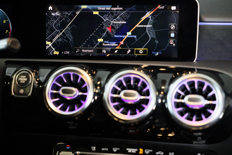 Mercedes-Benz A-Klasse 200 AMG 45 Look / Aut / 163 Pk / Navi / Camera / Cruise Control / F1 Flippers / Open Panoramadak / Led / 19