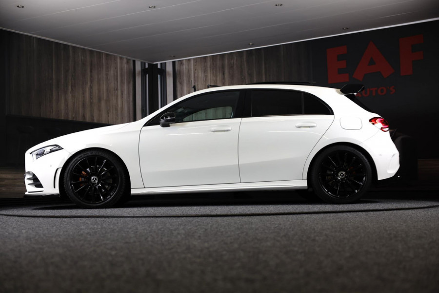 Mercedes-Benz A-Klasse 200 AMG 45 Look / Aut / 163 Pk / Navi / Camera / Cruise Control / F1 Flippers / Open Panoramadak / Led / 19