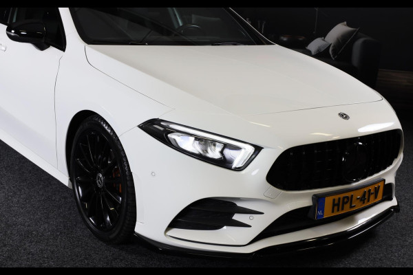 Mercedes-Benz A-Klasse 200 AMG 45 Look / Aut / 163 Pk / Navi / Camera / Cruise Control / F1 Flippers / Open Panoramadak / Led / 19