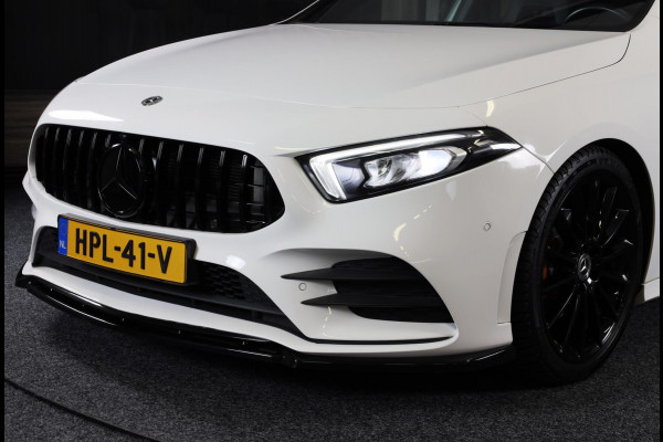 Mercedes-Benz A-Klasse 200 AMG 45 Look / Aut / 163 Pk / Navi / Camera / Cruise Control / F1 Flippers / Open Panoramadak / Led / 19