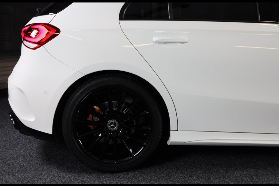Mercedes-Benz A-Klasse 200 AMG 45 Look / Aut / 163 Pk / Navi / Camera / Cruise Control / F1 Flippers / Open Panoramadak / Led / 19