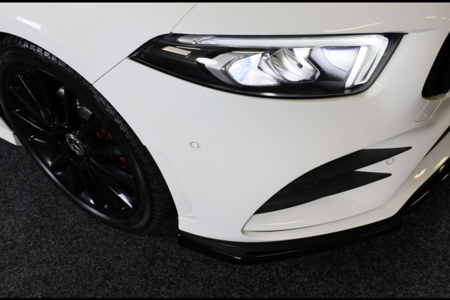 Mercedes-Benz A-Klasse 200 AMG 45 Look / Aut / 163 Pk / Navi / Camera / Cruise Control / F1 Flippers / Open Panoramadak / Led / 19