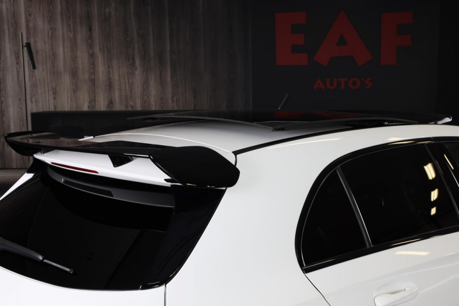 Mercedes-Benz A-Klasse 200 AMG 45 Look / Aut / 163 Pk / Navi / Camera / Cruise Control / F1 Flippers / Open Panoramadak / Led / 19