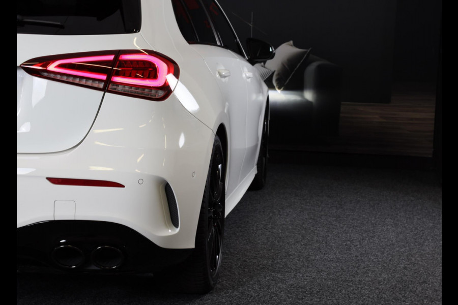 Mercedes-Benz A-Klasse 200 AMG 45 Look / Aut / 163 Pk / Navi / Camera / Cruise Control / F1 Flippers / Open Panoramadak / Led / 19