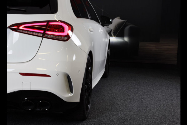 Mercedes-Benz A-Klasse 200 AMG 45 Look / Aut / 163 Pk / Navi / Camera / Cruise Control / F1 Flippers / Open Panoramadak / Led / 19