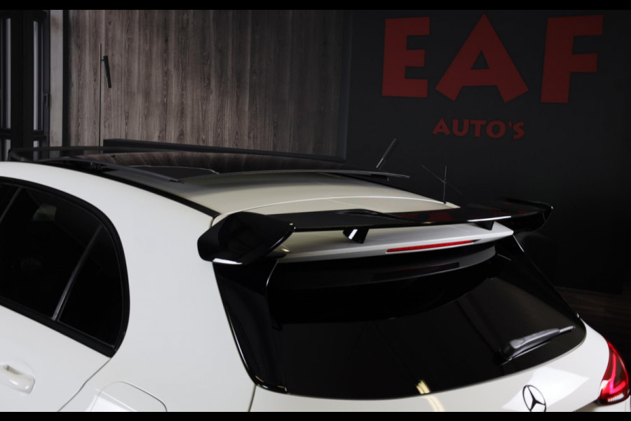 Mercedes-Benz A-Klasse 200 AMG 45 Look / Aut / 163 Pk / Navi / Camera / Cruise Control / F1 Flippers / Open Panoramadak / Led / 19
