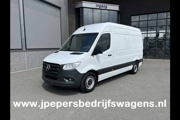 Mercedes-Benz Sprinter 314 CDI RWD L2 H2 360 Camera / MBUX / Navigatie / Airco / Parkeersensoren / 270 Graden achterdeuren