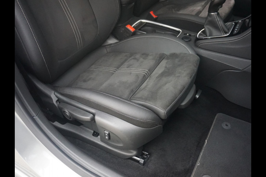 Opel Astra Sports Tourer 1.2 Ultimate