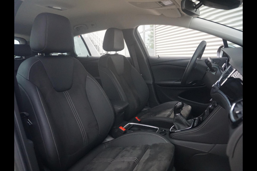 Opel Astra Sports Tourer 1.2 Ultimate