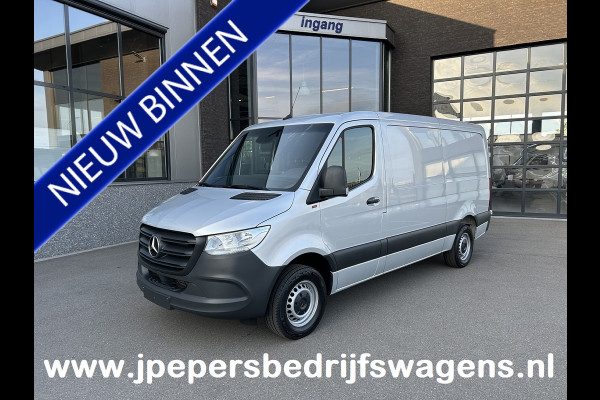 Mercedes-Benz Sprinter 315 CDI L2 H1 RWD / Trekhaak / MBUX / Camera / Carplay navigatie / Airco / 270 Graden achterdeuren