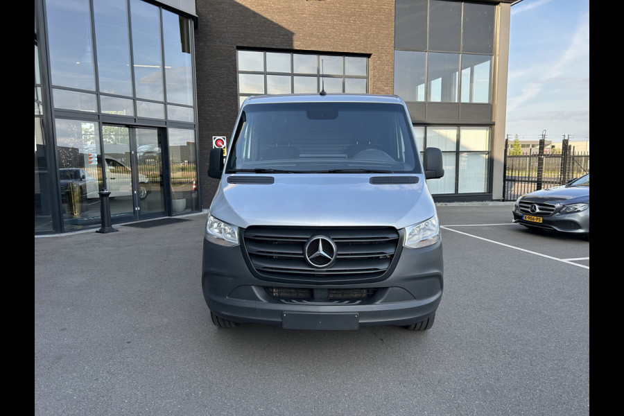 Mercedes-Benz Sprinter 315 CDI L2 H1 RWD / Trekhaak / MBUX / Camera / Carplay navigatie / Airco / 270 Graden achterdeuren