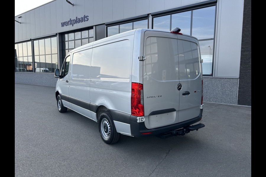 Mercedes-Benz Sprinter 315 CDI L2 H1 RWD / Trekhaak / MBUX / Camera / Carplay navigatie / Airco / 270 Graden achterdeuren