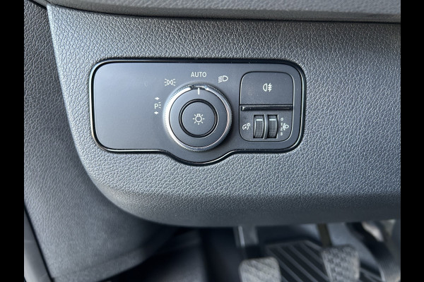 Mercedes-Benz Sprinter 315 CDI L2 H1 RWD / Trekhaak / MBUX / Camera / Carplay navigatie / Airco / 270 Graden achterdeuren
