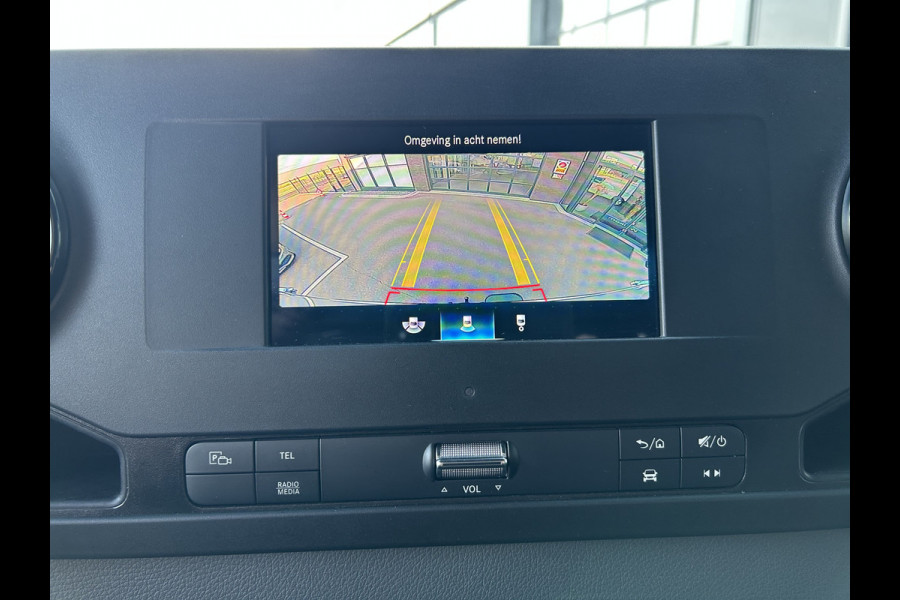 Mercedes-Benz Sprinter 315 CDI L2 H1 RWD / Trekhaak / MBUX / Camera / Carplay navigatie / Airco / 270 Graden achterdeuren