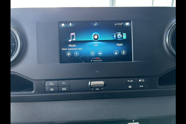 Mercedes-Benz Sprinter 319 CDI L2 H2 3.0 V6 / 3500KG Trekhaak / 360 Camera / MBUX / Navigatie / Cruise control / Airco / 270 Graden achterdeuren