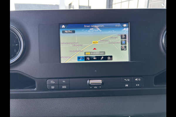 Mercedes-Benz Sprinter 319 CDI L2 H2 3.0 V6 / 3500KG Trekhaak / 360 Camera / MBUX / Navigatie / Cruise control / Airco / 270 Graden achterdeuren