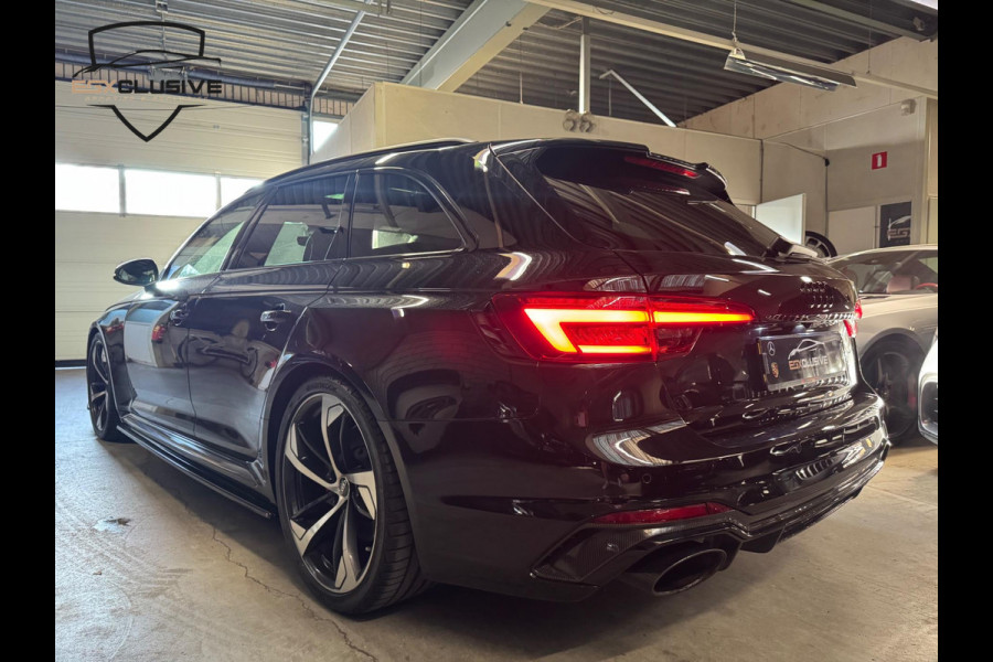 Audi RS4 2.9 TFSI Quattro Pano/B&O/Carbon/HUD/Massage/Camera