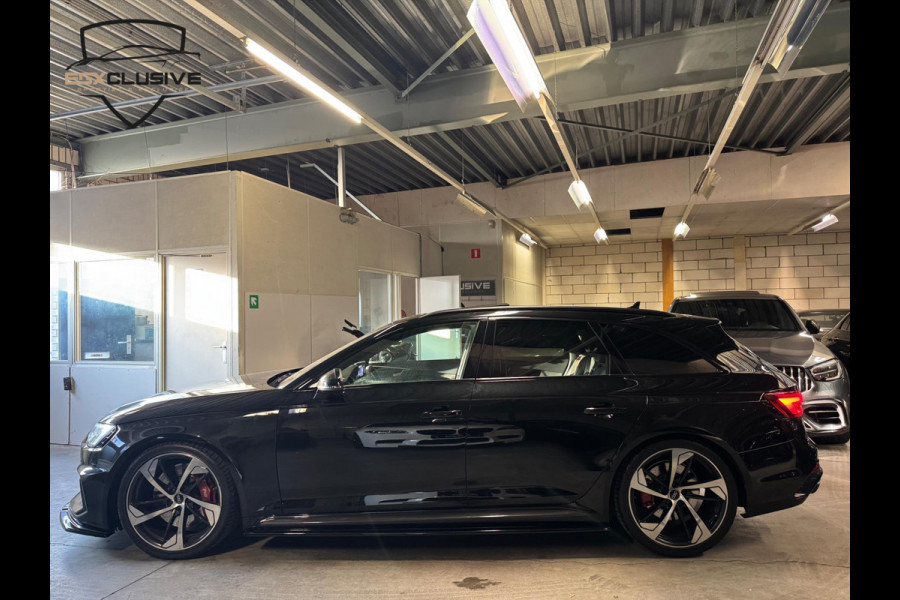 Audi RS4 2.9 TFSI Quattro Pano/B&O/Carbon/HUD/Massage/Camera