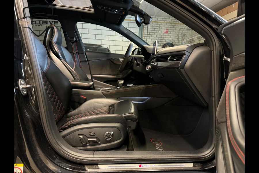 Audi RS4 2.9 TFSI Quattro Pano/B&O/Carbon/HUD/Massage/Camera