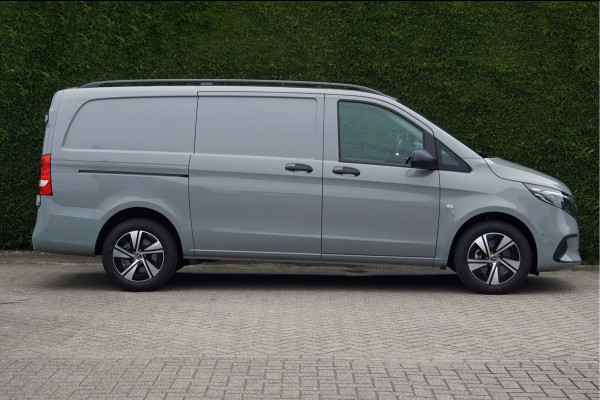 Mercedes-Benz Vito VITO 116 CDI Lang Pro Facelift | Alpinegrijs | LED Trekhaak Multibeam Stuurverwarming