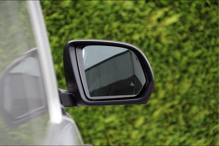 Mercedes-Benz Vito VITO 116 CDI Lang Pro Facelift | Alpinegrijs | LED Trekhaak Multibeam Stuurverwarming