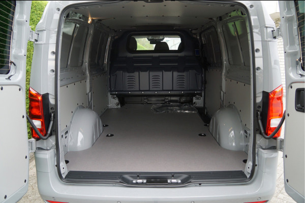 Mercedes-Benz Vito VITO 116 CDI Lang Pro Facelift | Alpinegrijs | LED Trekhaak Multibeam Stuurverwarming