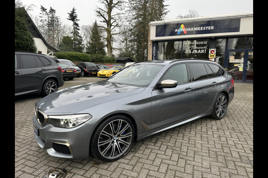 BMW 5 Serie Touring M550d xDrive High Executive !!TURBO KAPOT!!Memory|Comfortstoel|Camera|CarPlay