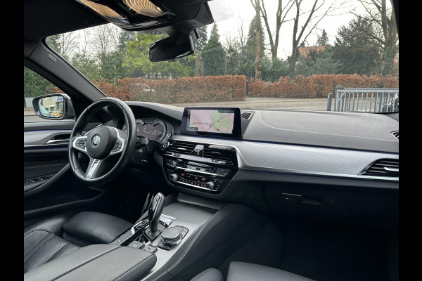 BMW 5 Serie Touring M550d xDrive High Executive !!TURBO KAPOT!!Memory|Comfortstoel|Camera|CarPlay