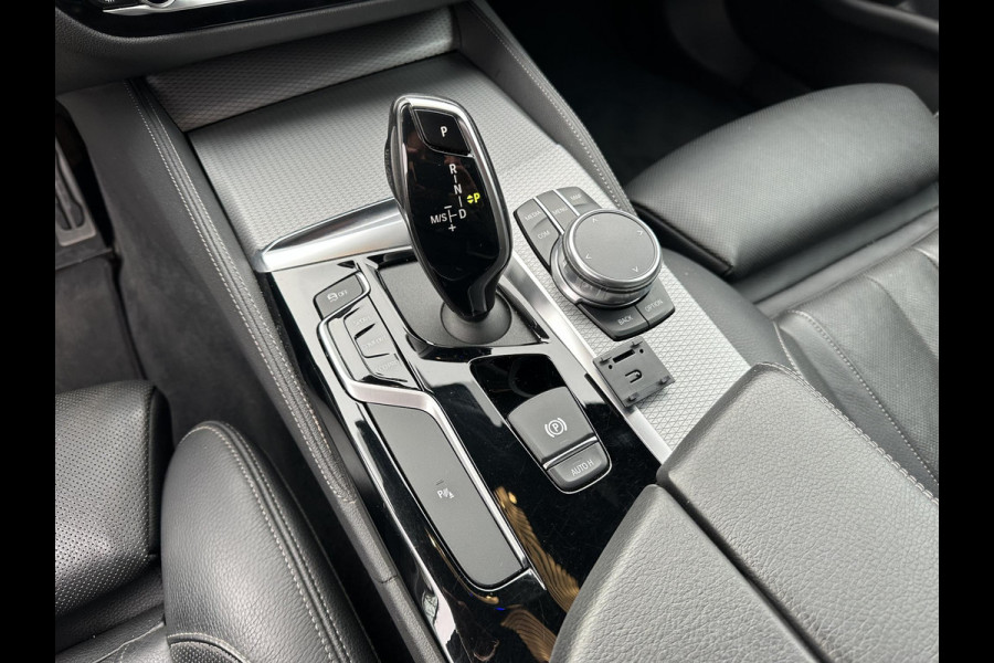 BMW 5 Serie Touring M550d xDrive High Executive !!TURBO KAPOT!!Memory|Comfortstoel|Camera|CarPlay