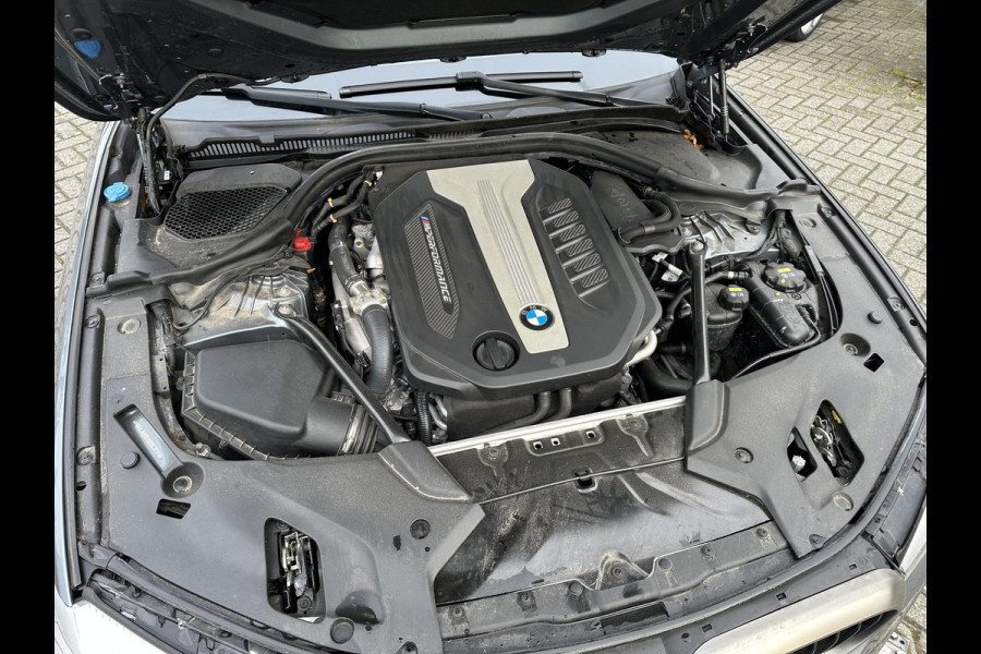 BMW 5 Serie Touring M550d xDrive High Executive !!TURBO KAPOT!!Memory|Comfortstoel|Camera|CarPlay
