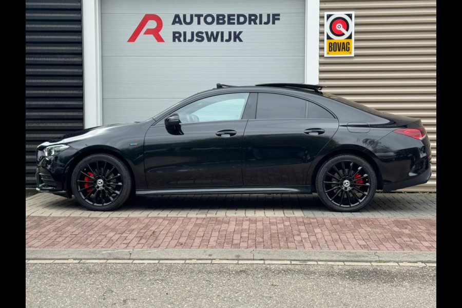 Mercedes-Benz CLA-Klasse 250 e AMG Premium Plus Pano/Camera/Sfeer