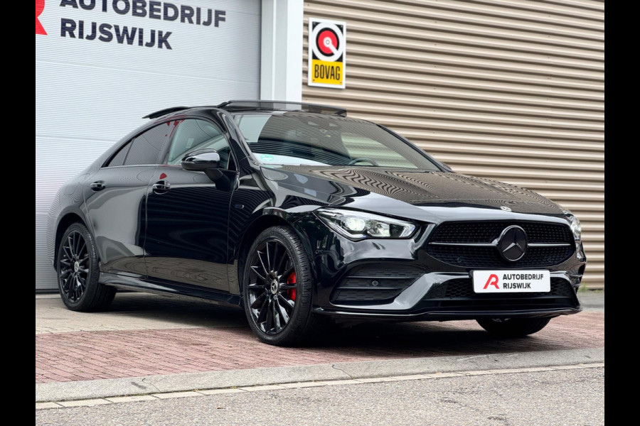 Mercedes-Benz CLA-Klasse 250 e AMG Premium Plus Pano/Camera/Sfeer