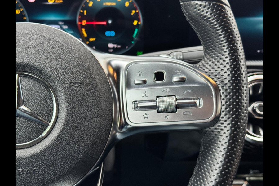 Mercedes-Benz CLA-Klasse 250 e AMG Premium Plus Pano/Camera/Sfeer