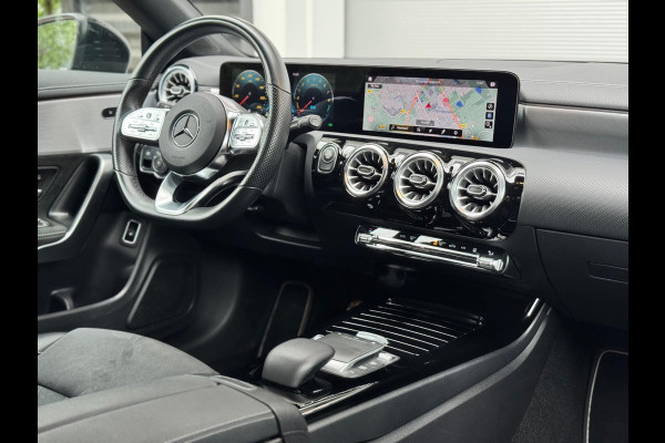 Mercedes-Benz CLA-Klasse 250 e AMG Premium Plus Pano/Camera/Sfeer