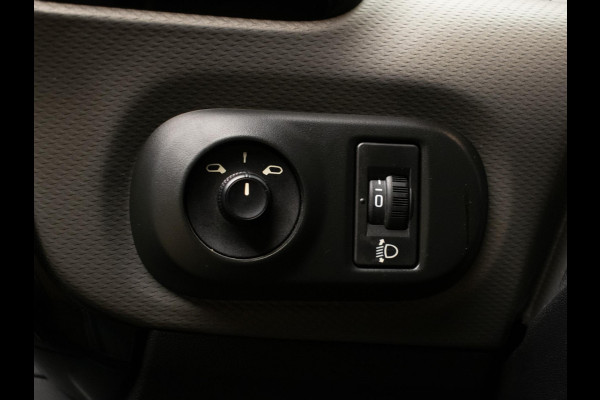 Citroën C4 Cactus 1.2 PureTech Business Sport (APPLE CARPLAY,NAVI,CLIMATE,LED,CRUISE,PDC,SPORTSTOELEN,NETTE STAAT)
