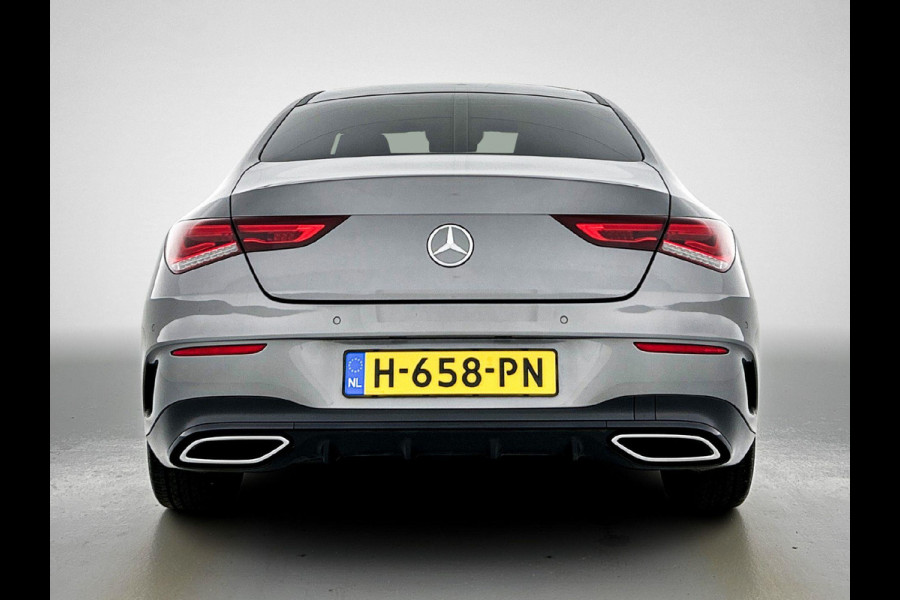 Mercedes-Benz CLA-Klasse 180 Business Solution AMG Night Upgrade (PANORAMADAK, SFEERVERLICHTING, STOELVERWARMING, CAMERA, 1e EIG)