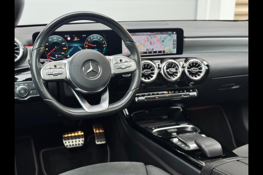 Mercedes-Benz A-Klasse 250 e Premium Magno Pano/Burmester/Camera