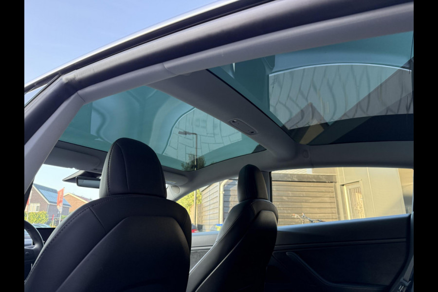 Tesla Model 3 Performance AWD 75 kWh Performance Dual Motor AWD 4D 360kW