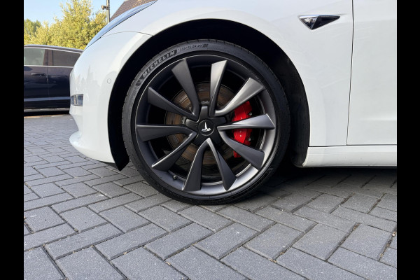 Tesla Model 3 Performance AWD 75 kWh Performance Dual Motor AWD 4D 360kW