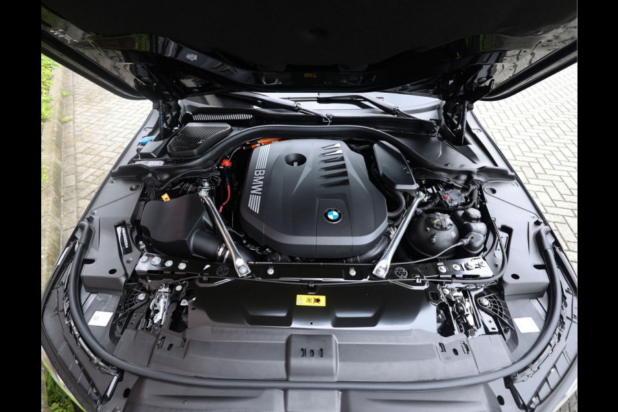 BMW 5 Serie 550e Touring xDrive *Direct beschikbaar*