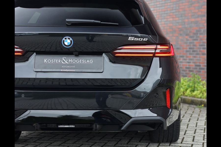 BMW 5 Serie 550e Touring xDrive *Direct beschikbaar*