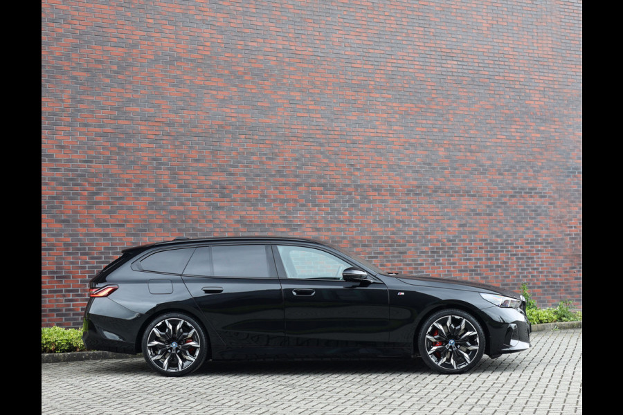 BMW 5 Serie 550e Touring xDrive *Direct beschikbaar*